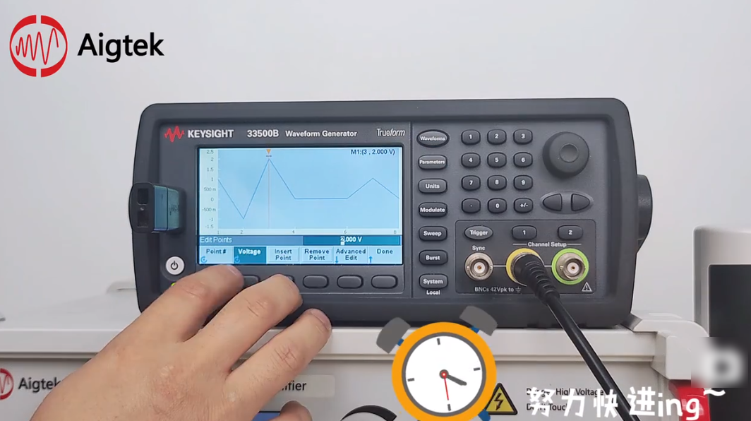 如何用ATA-2082高压放大器放大任意波波形？