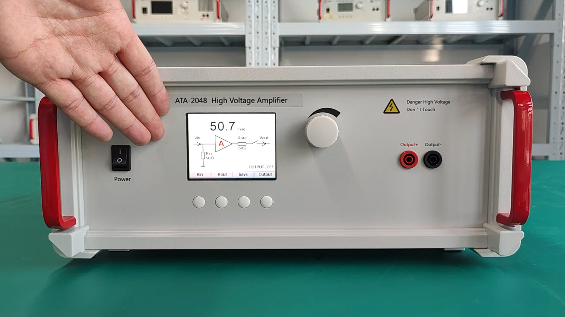 直流电压信号发生器可以和高压放大器搭配使用吗？